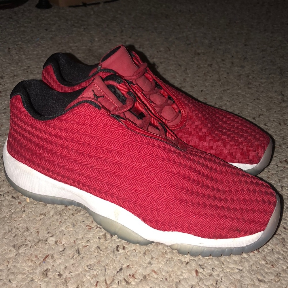 J's